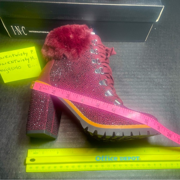 BNIB INTERNATIONAL CONCEPTS RHINESTONE BURGUNDY FUR CUFF ANKLE BOOTS GORGEOUS! - Picture 9 of 16